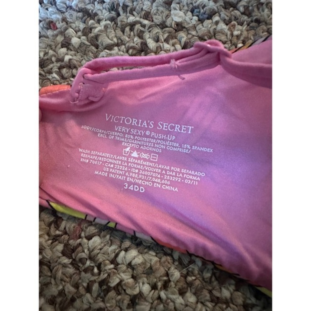 Victoria Secret Very Sexy Push up, 34Dd‎ - Picture 4 of 4